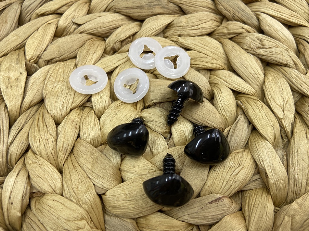 AMİGURUMİ BURUN 1,5 CM