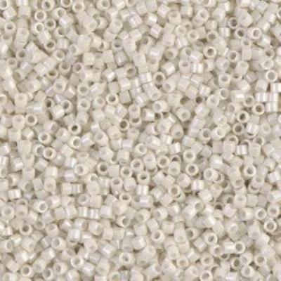 No: 257 Miyuki Delica 11/0 DB211 (5 Gram) Kemik Beyaz 