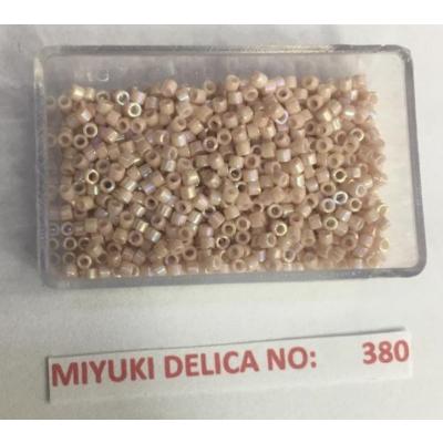 No: 380 Miyuki Delica 11/0 DB1505 Rainbow Şampanya (5 gram)