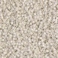 No: 257 Miyuki Delica 11/0 DB211 (5 Gram) Kemik Beyaz No: 257 Miyuki Delica 11/0 DB211 (5 Gram) Kemik Beyaz