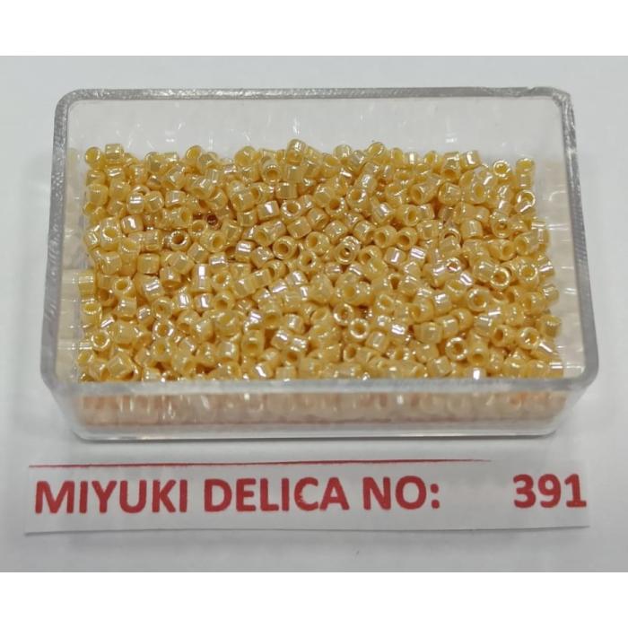 No: 391 Miyuki Delica 11/0 DB1561 Sedefli Koyu Krem (5 gram)